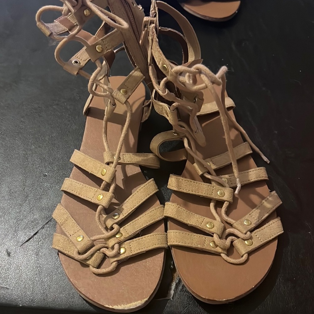 Women’s sandals